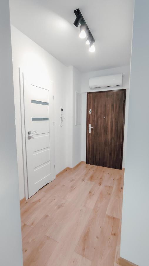 Zlote Apartamenty 36 Legnica Extérieur photo