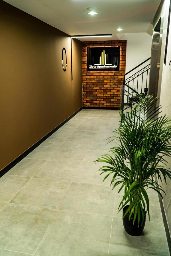 Zlote Apartamenty 36 Legnica Extérieur photo